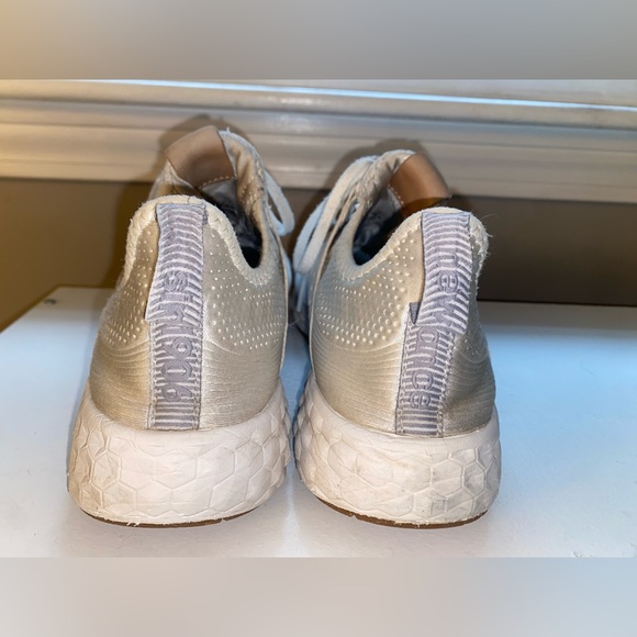 New Balance sneakers size 10 all white - Picture 4 of 4